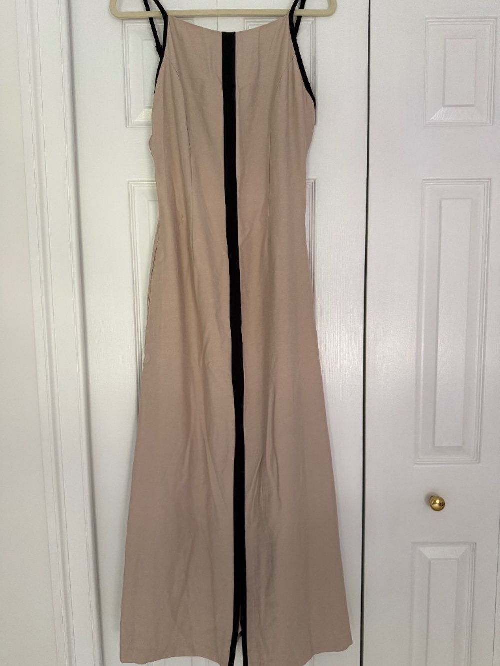 SOVERE Refine Maxi Dress in Black and Cream Size Small